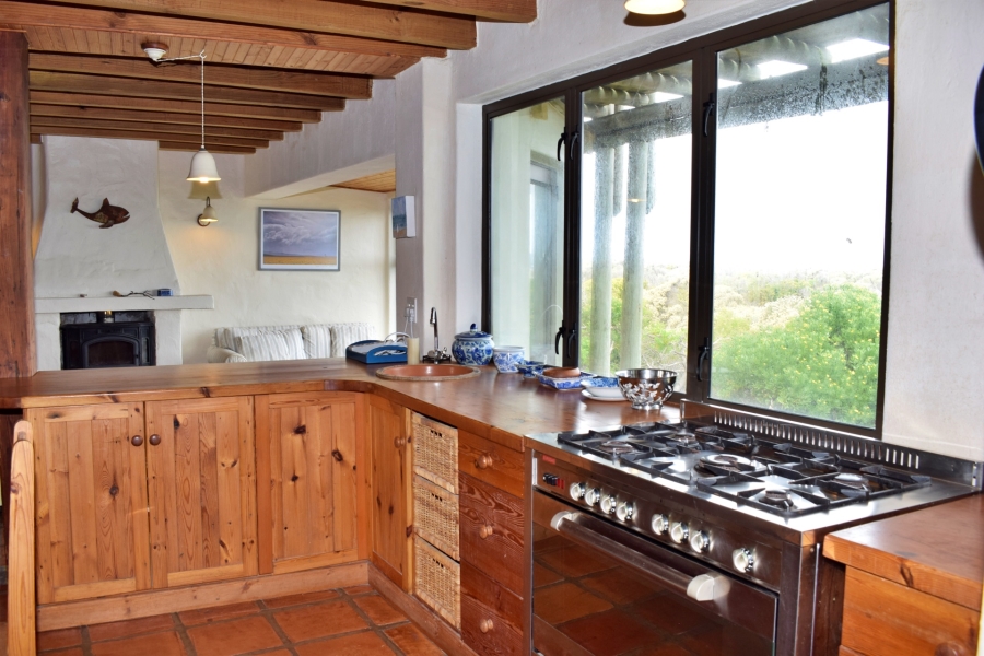 6 Bedroom Property for Sale in Suiderstrand Western Cape